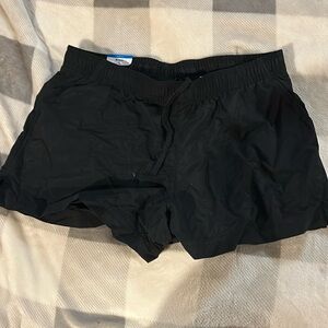 Black Columbia shorts